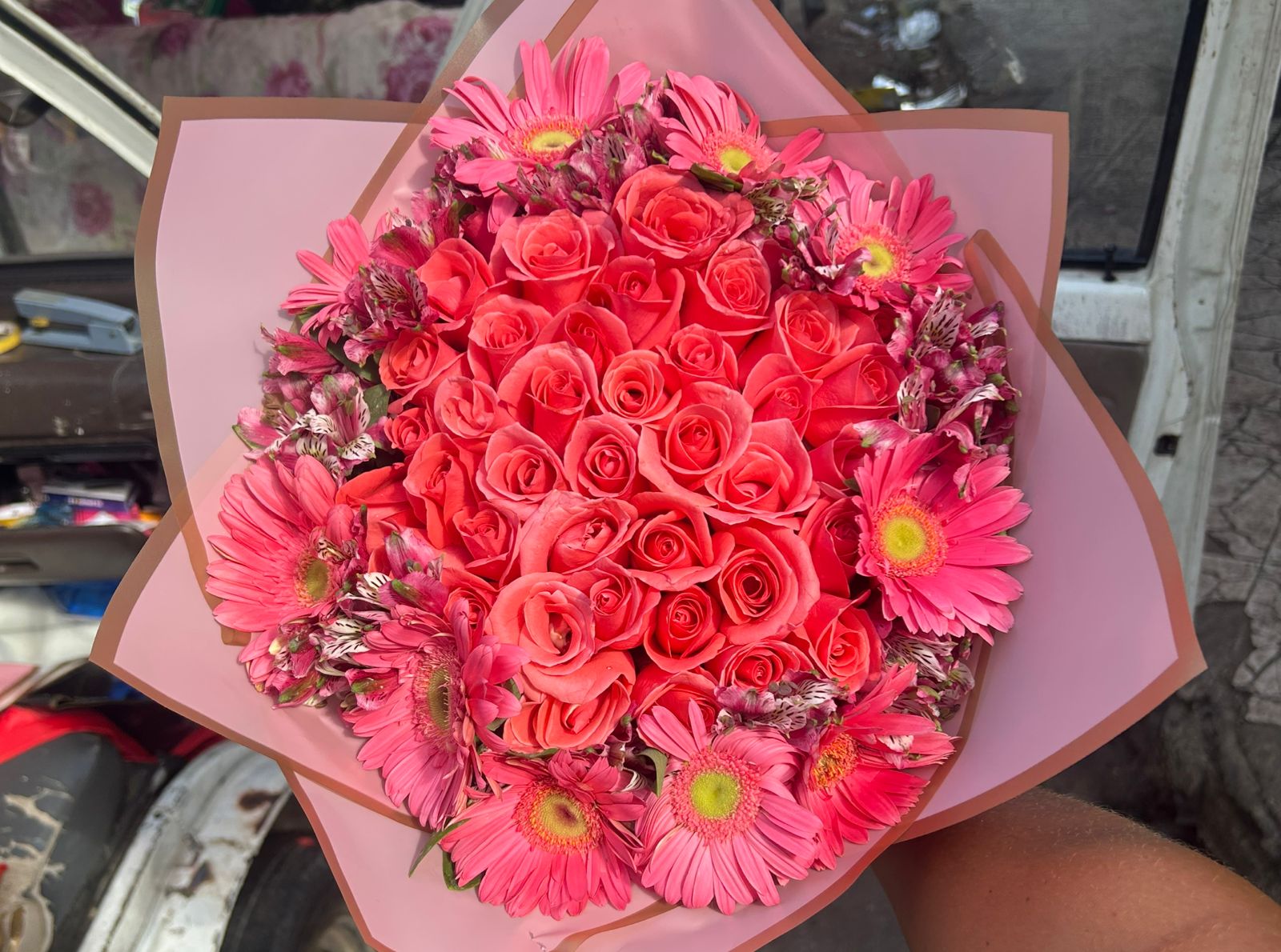 Ramo de Gerberas y rosas