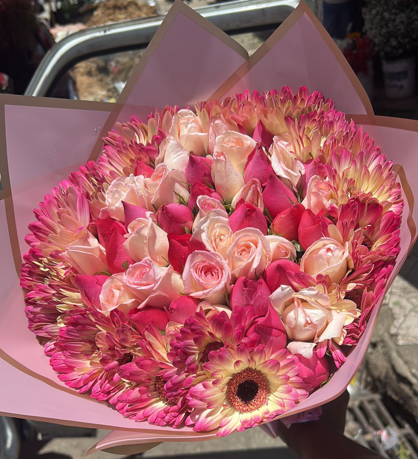 Gerberas y Rosas Nacionales